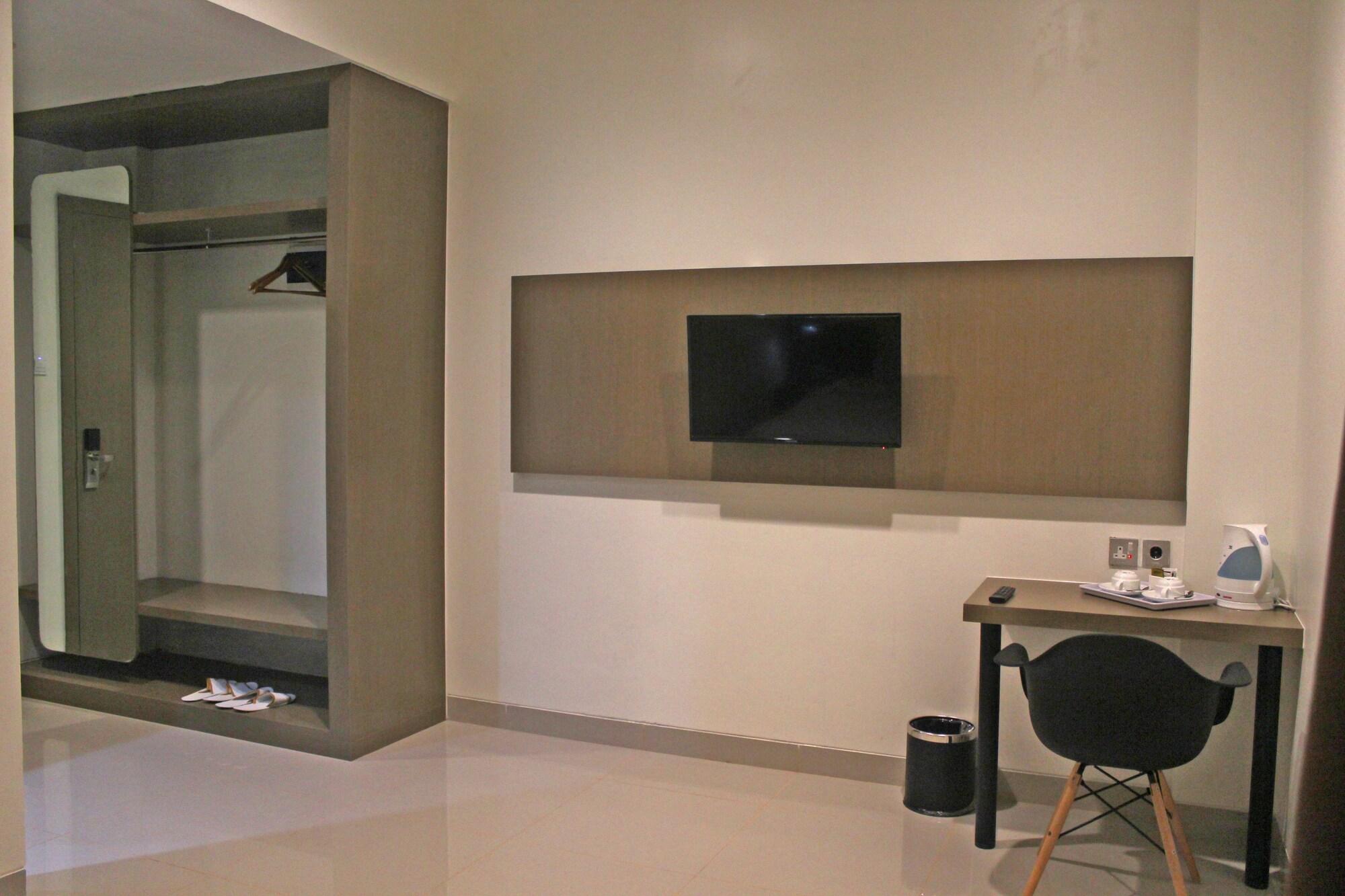 Opi Indah Hotel Palembang Eksteriør billede