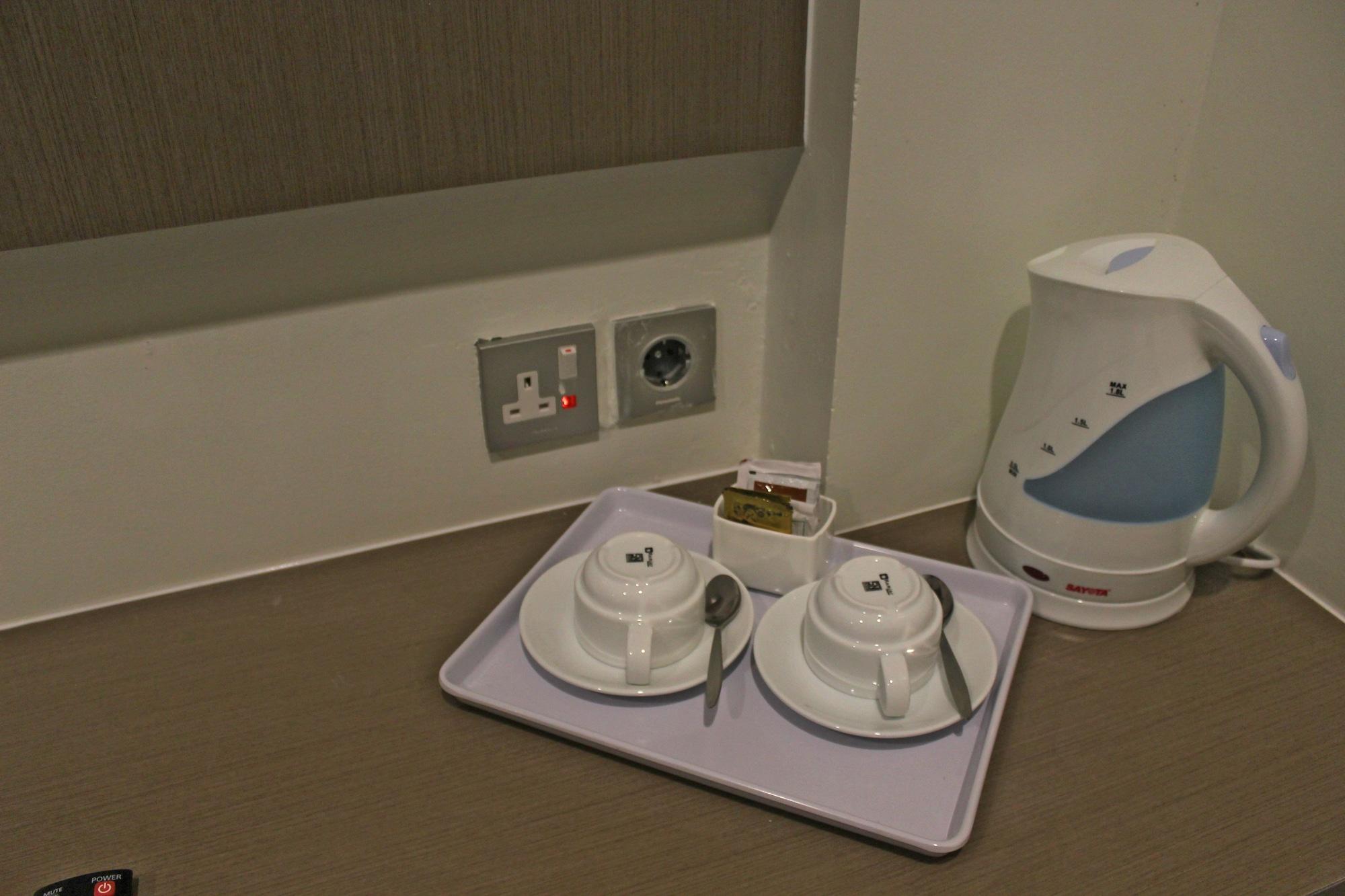 Opi Indah Hotel Palembang Eksteriør billede