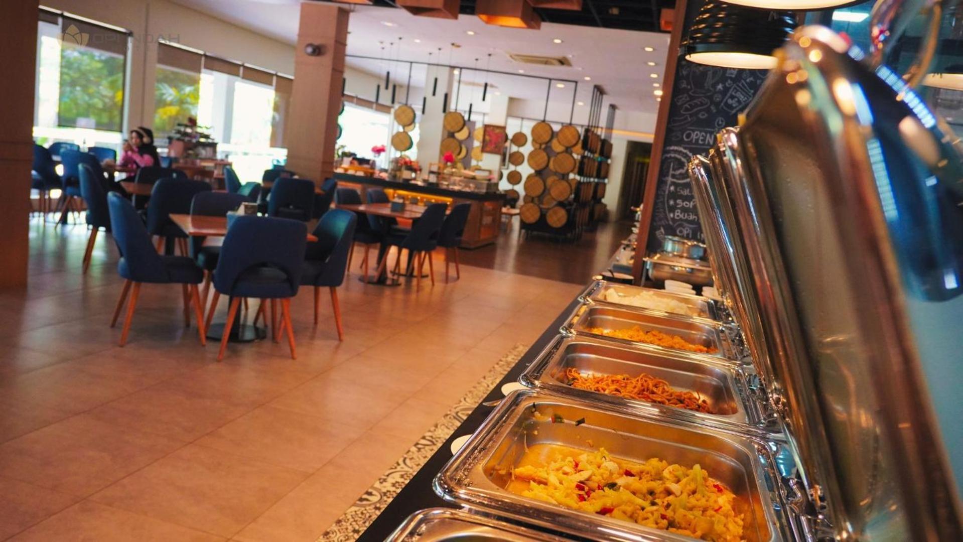 Opi Indah Hotel Palembang Eksteriør billede