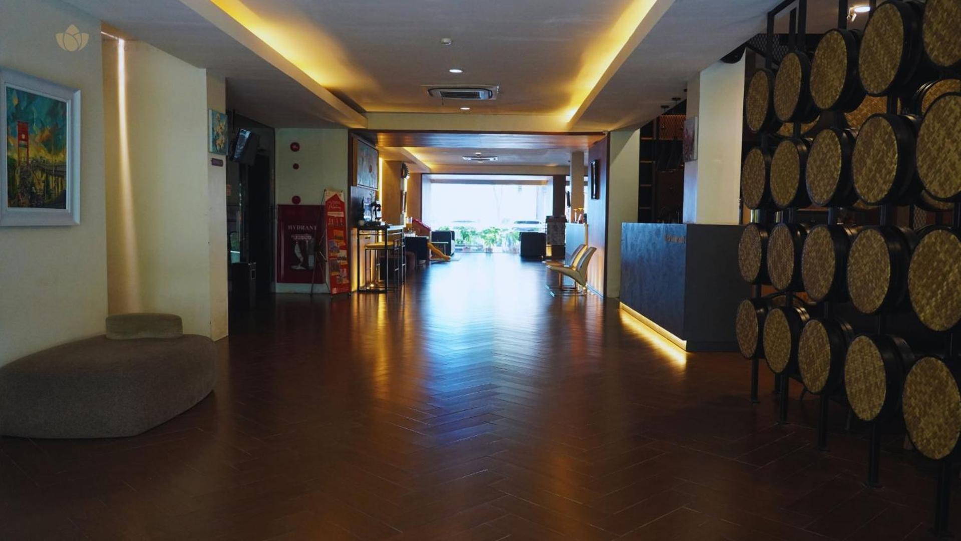 Opi Indah Hotel Palembang Eksteriør billede