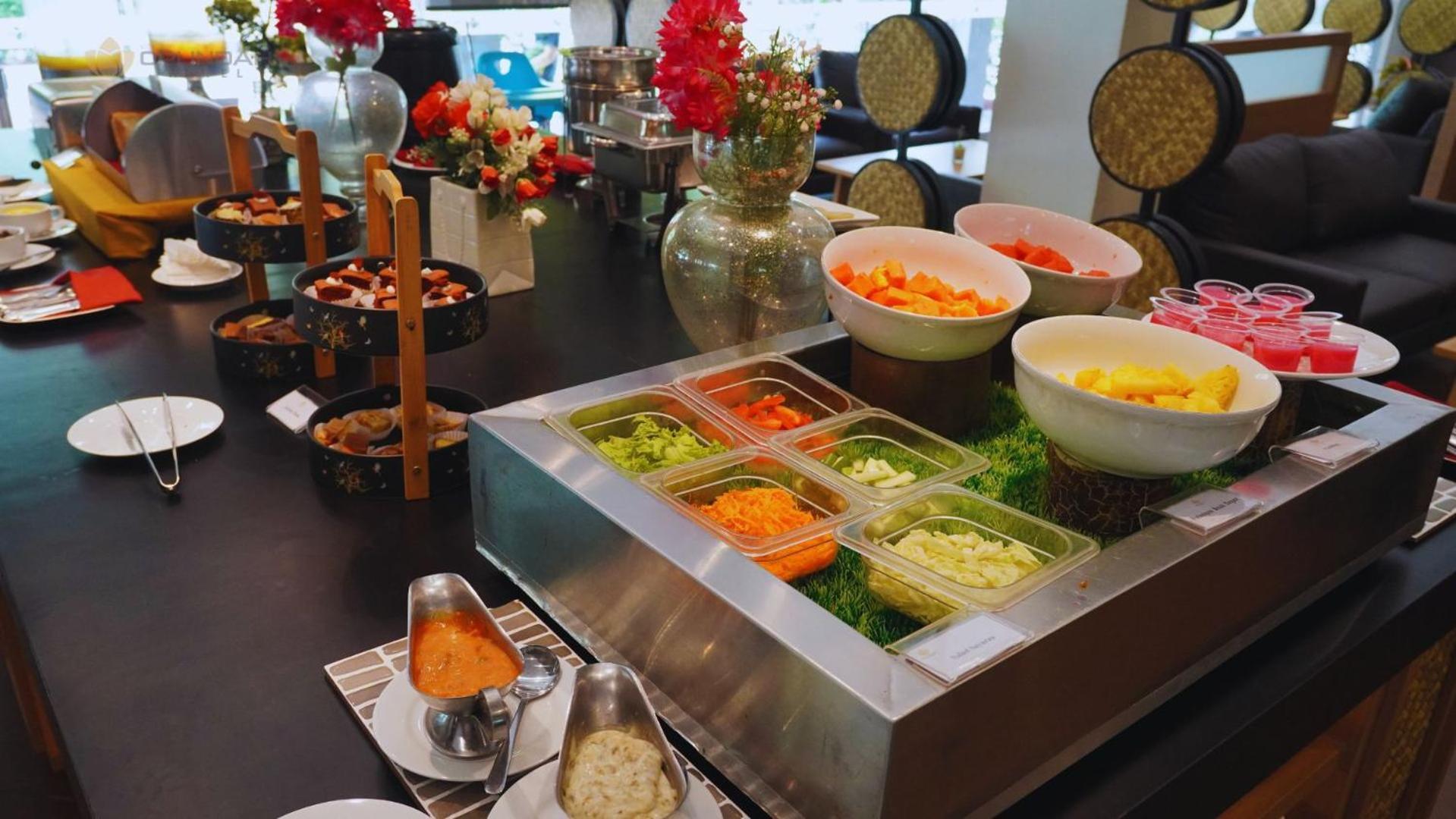 Opi Indah Hotel Palembang Eksteriør billede